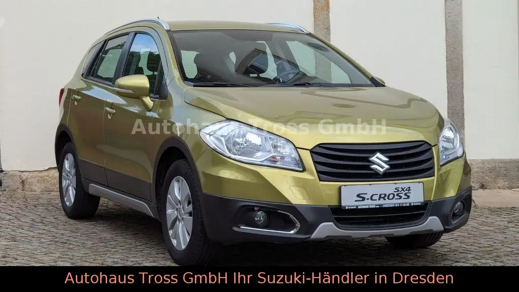 Photo 1 : Suzuki Sx4 2015 Petrol