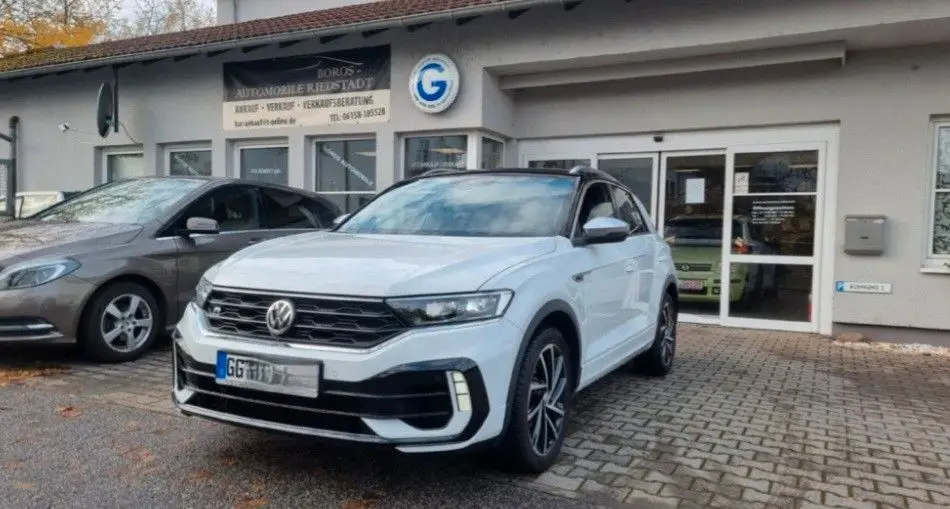 Photo 1 : Volkswagen T-roc 2021 Essence