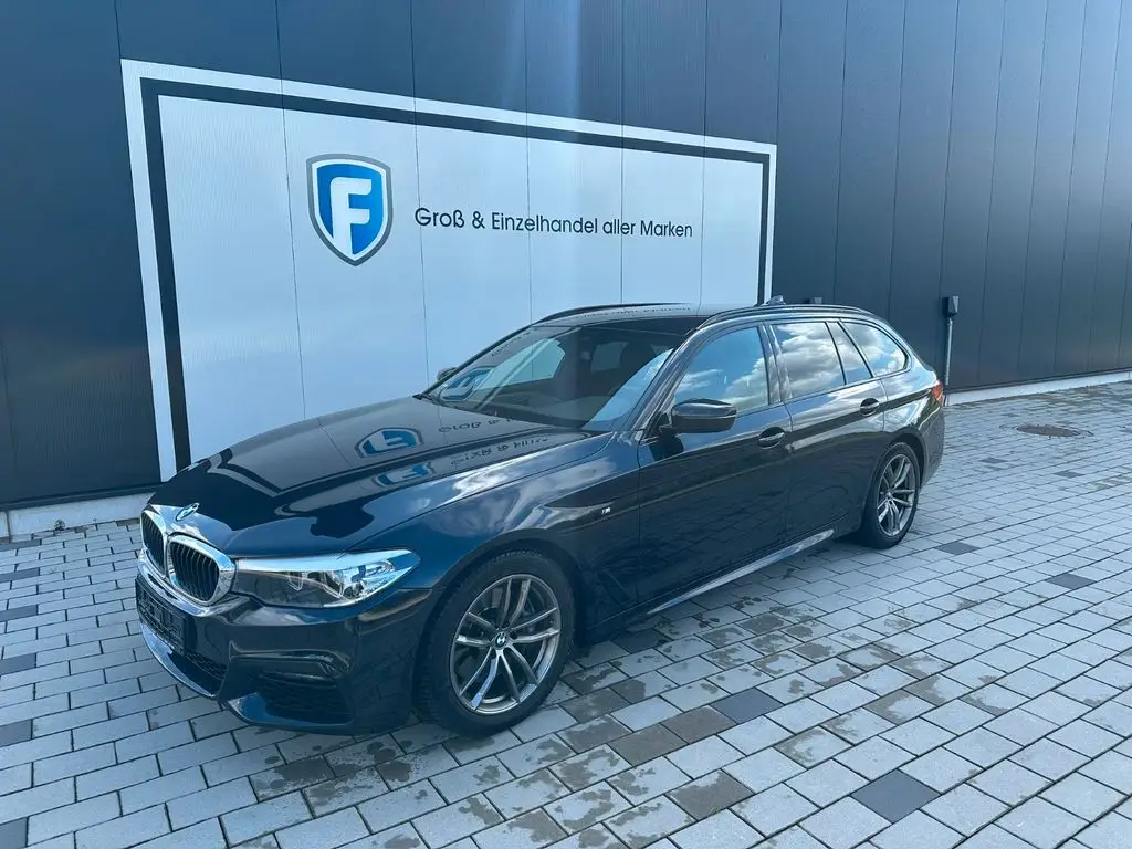 Photo 1 : Bmw Serie 5 2019 Essence