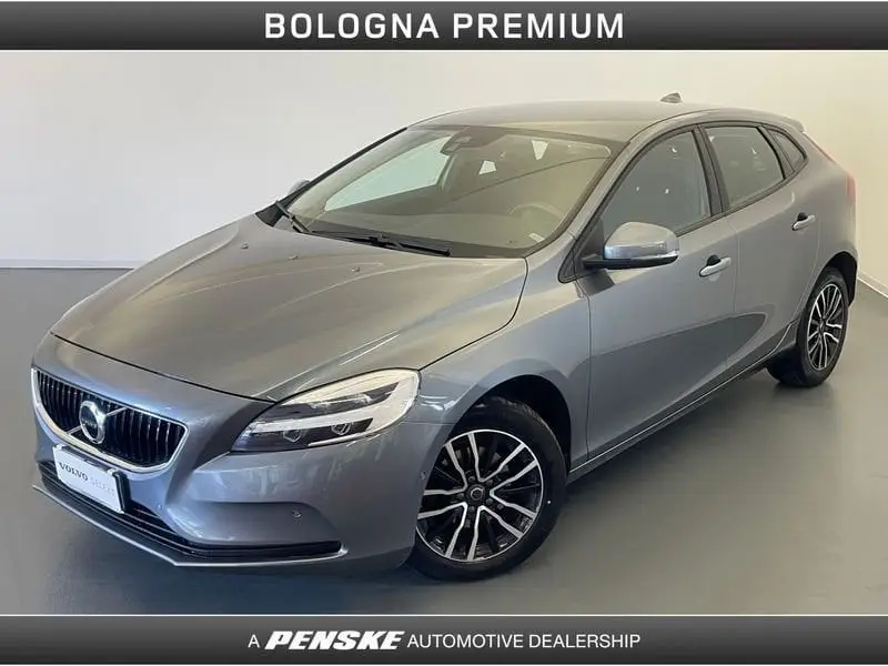 Photo 1 : Volvo V40 2019 Diesel