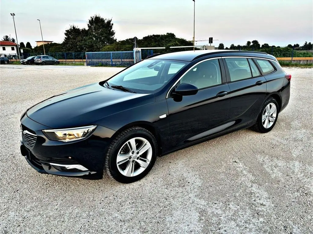 Photo 1 : Opel Insignia 2020 Diesel