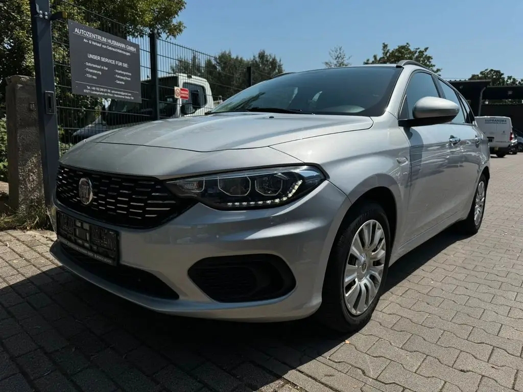 Photo 1 : Fiat Tipo 2017 Essence