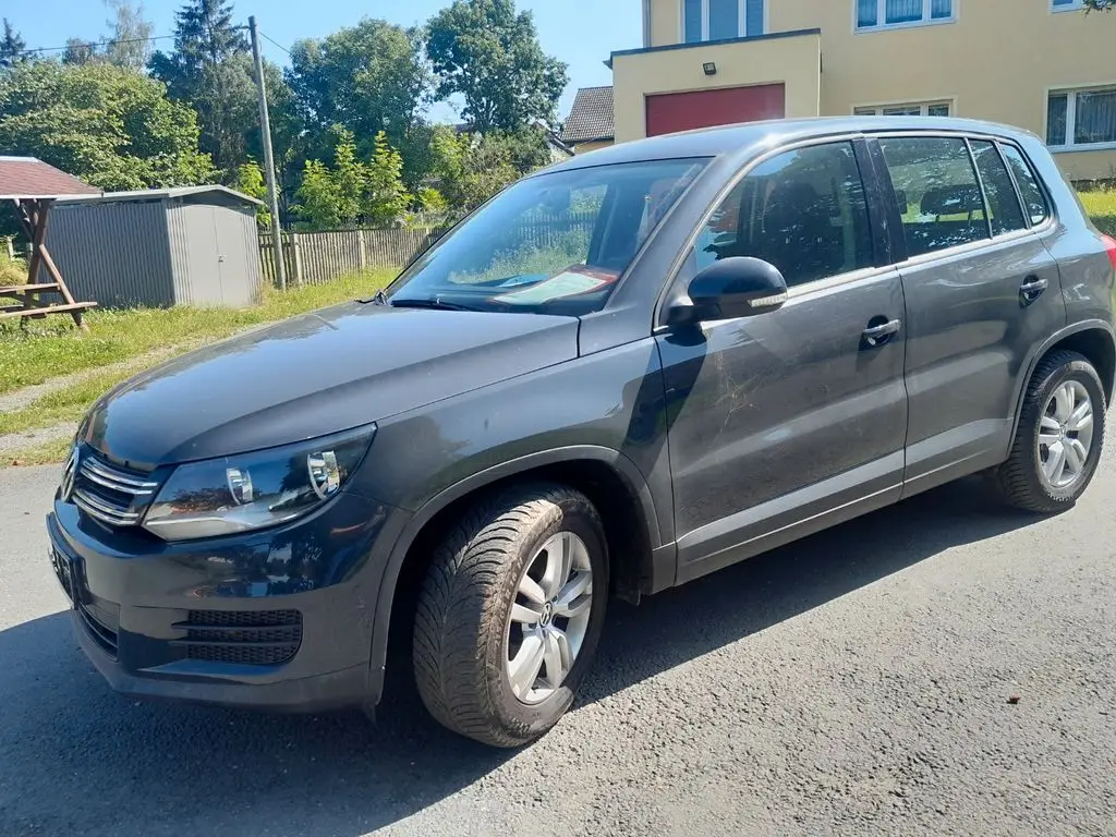 Photo 1 : Volkswagen Tiguan 2016 Petrol