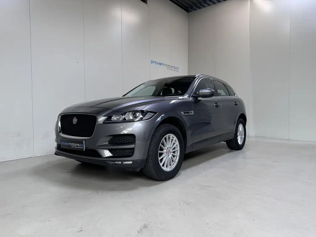 Photo 1 : Jaguar F-pace 2018 Essence