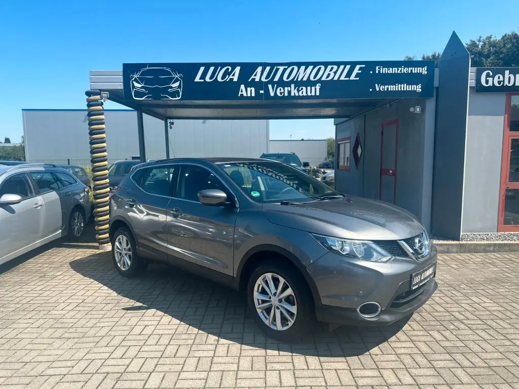 Photo 1 : Nissan Qashqai 2017 Petrol