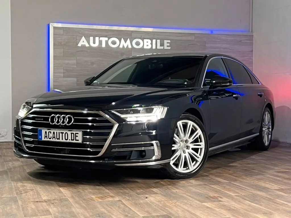 Photo 1 : Audi A8 2018 Petrol