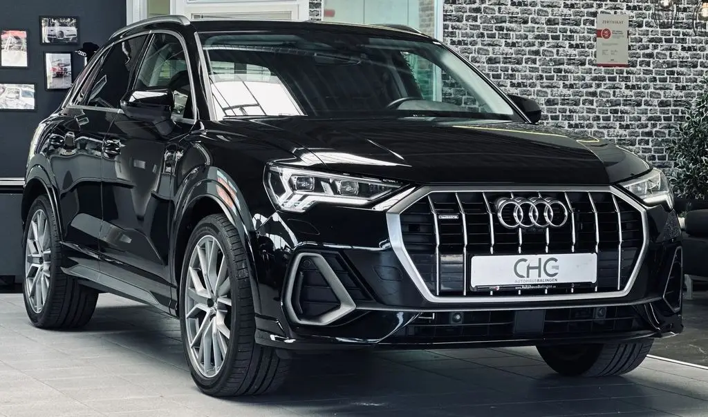 Photo 1 : Audi Q3 2019 Essence