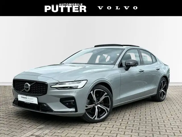 Photo 1 : Volvo S60 2023 Essence