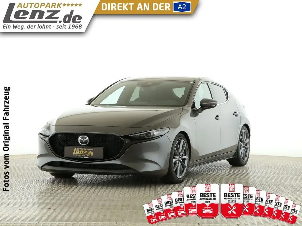 Photo 1 : Mazda 3 2020 Petrol