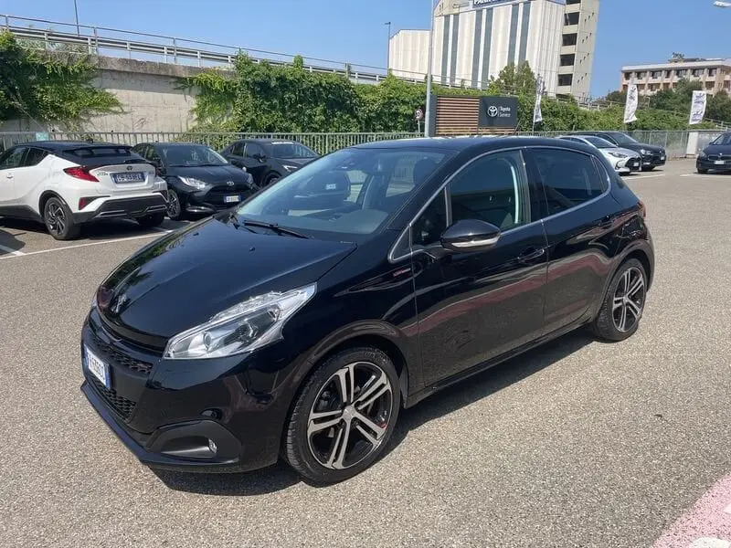 Photo 1 : Peugeot 208 2018 Petrol