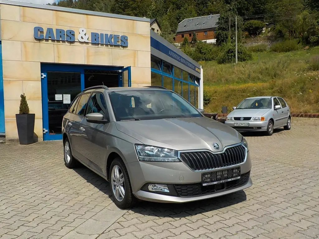 Photo 1 : Skoda Fabia 2018 Petrol