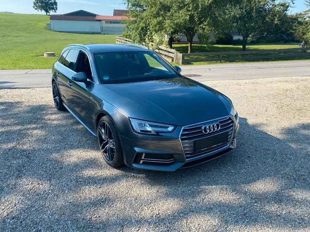 Photo 1 : Audi A4 2017 Diesel