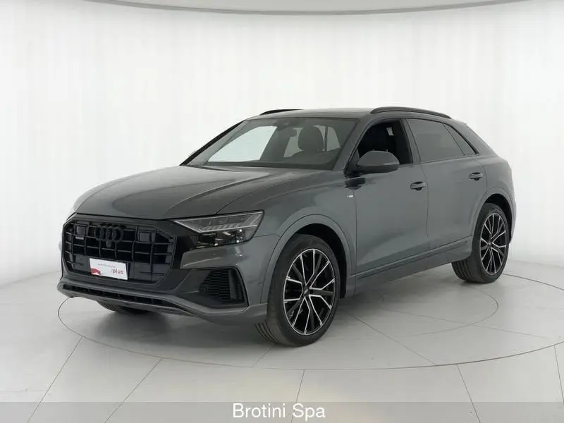 Photo 1 : Audi Q8 2020 Hybride