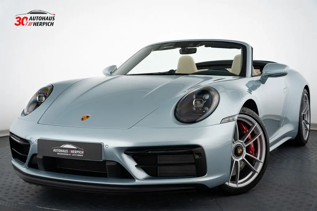 Photo 1 : Porsche 992 2023 Petrol