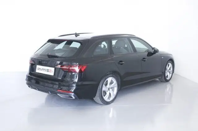 Photo 1 : Audi A4 2024 Hybrid