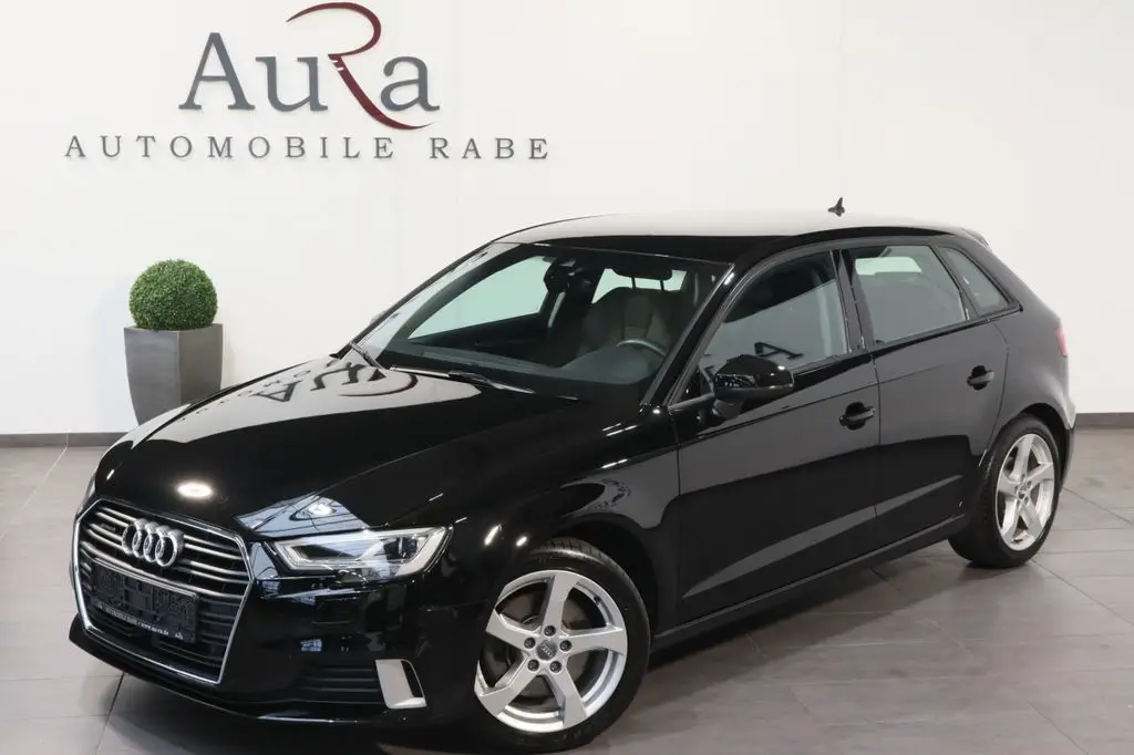 Photo 1 : Audi A3 2019 Essence