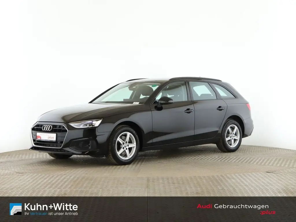 Photo 1 : Audi A4 2020 Petrol