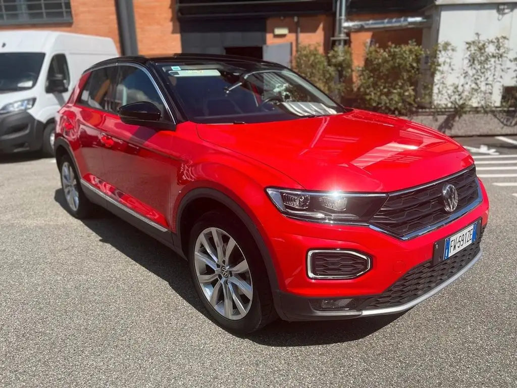 Photo 1 : Volkswagen T-roc 2019 Essence