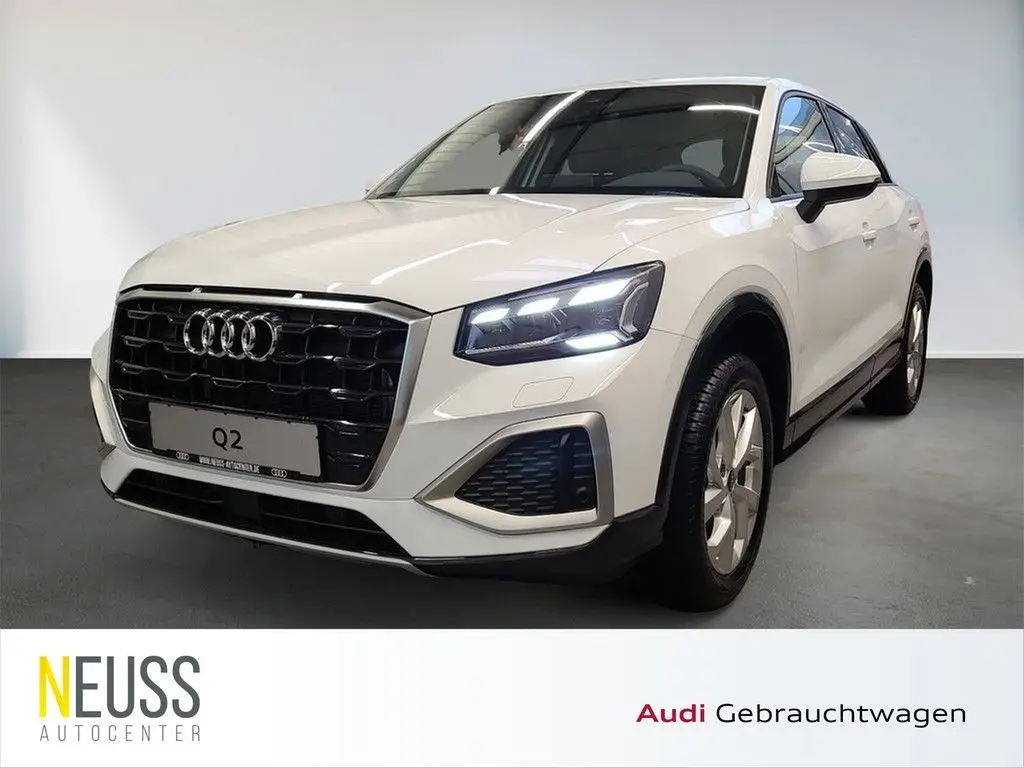 Photo 1 : Audi Q2 2024 Petrol