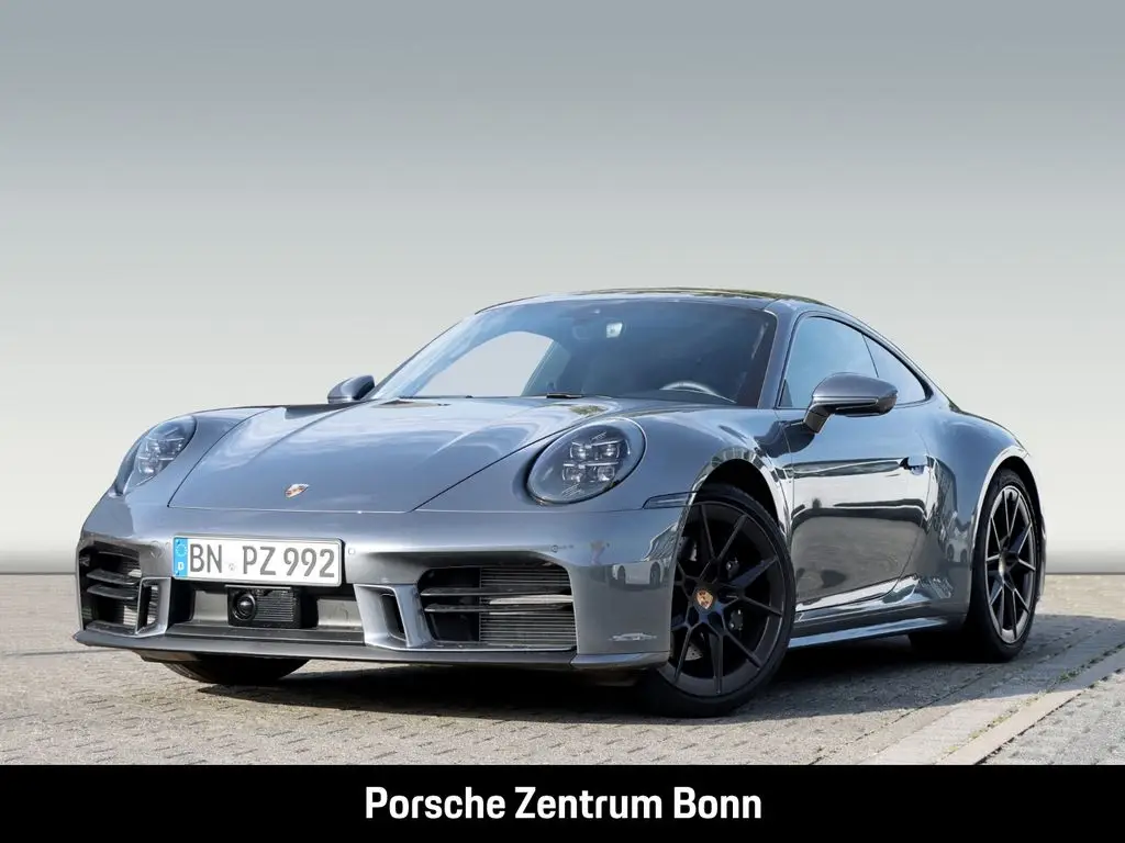 Photo 1 : Porsche 992 2024 Essence