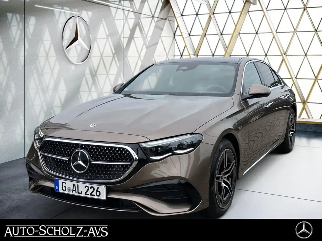 Photo 1 : Mercedes-benz Classe E 2024 Petrol