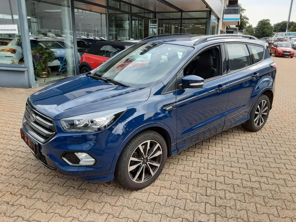 Photo 1 : Ford Kuga 2019 Essence