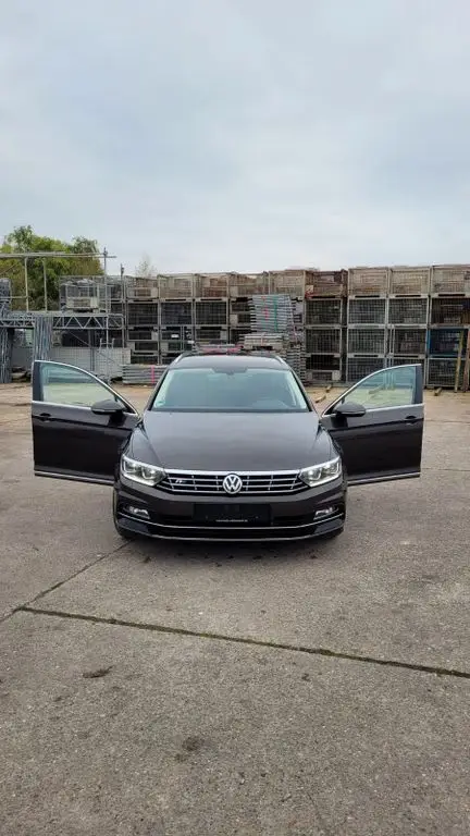 Photo 1 : Volkswagen Passat 2016 Diesel