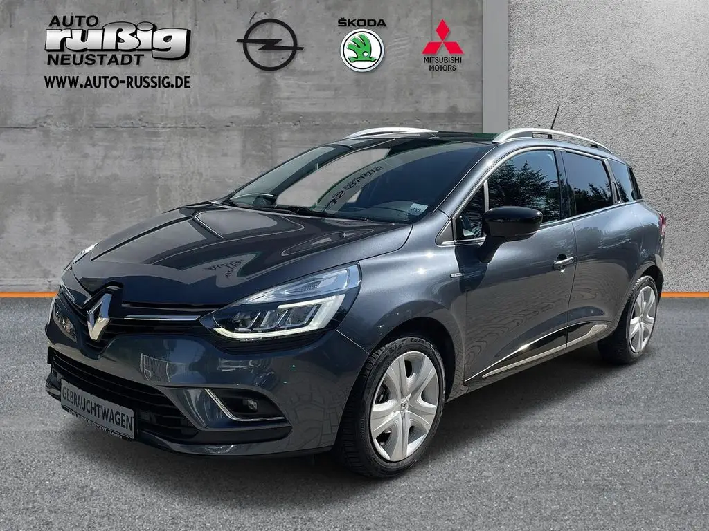 Photo 1 : Renault Clio 2017 Essence