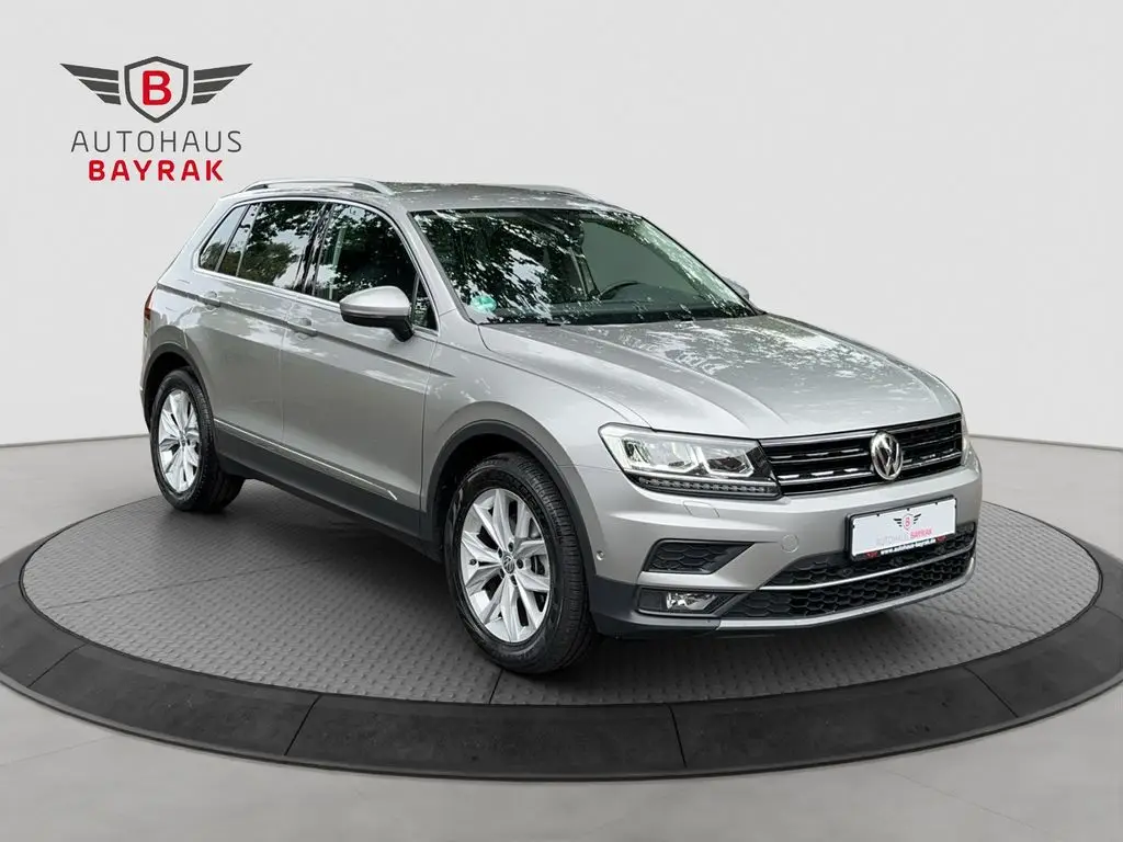 Photo 1 : Volkswagen Tiguan 2019 Essence