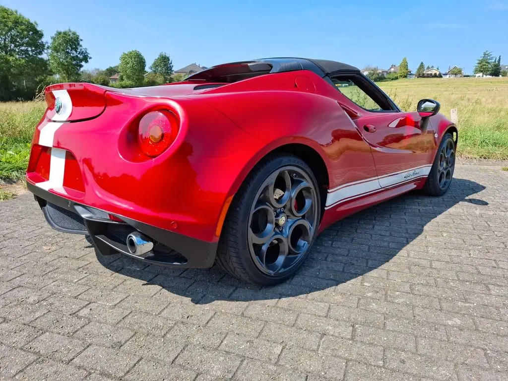 Photo 1 : Alfa Romeo 4c 2022 Non renseigné