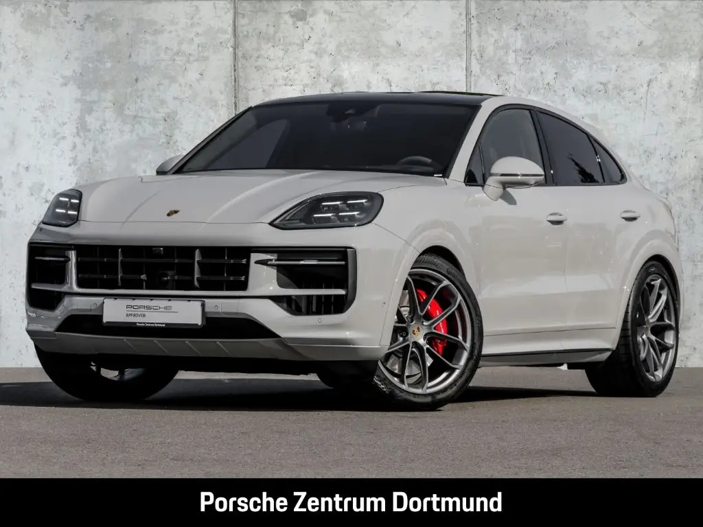 Photo 1 : Porsche Cayenne 2023 Petrol