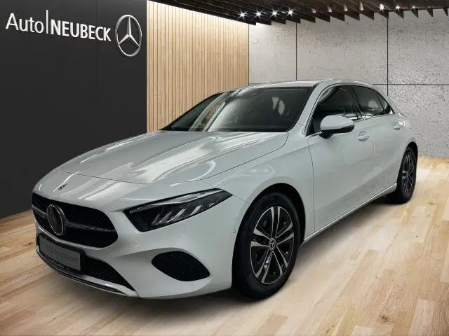 Photo 1 : Mercedes-benz Classe A 2023 Essence