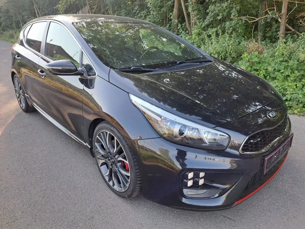 Photo 1 : Kia Ceed 2015 Petrol