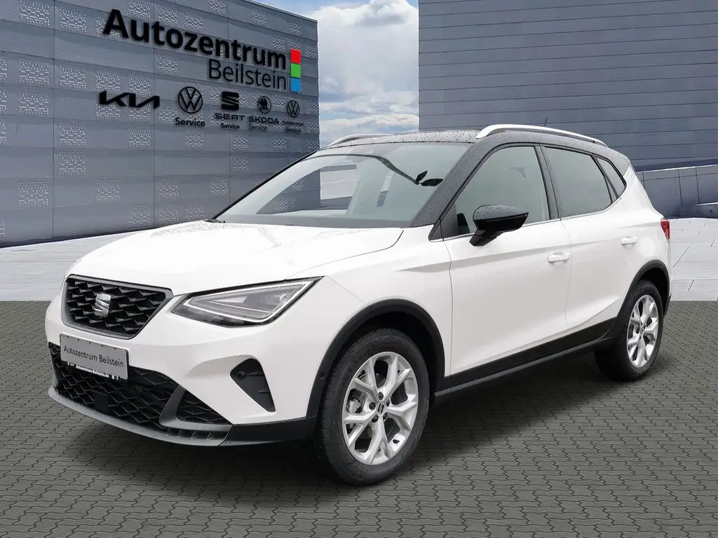 Photo 1 : Seat Arona 2024 Petrol