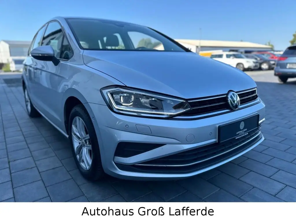 Photo 1 : Volkswagen Golf 2019 Essence