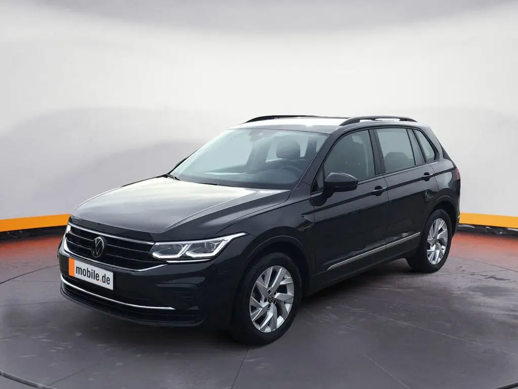 Photo 1 : Volkswagen Tiguan 2023 Essence