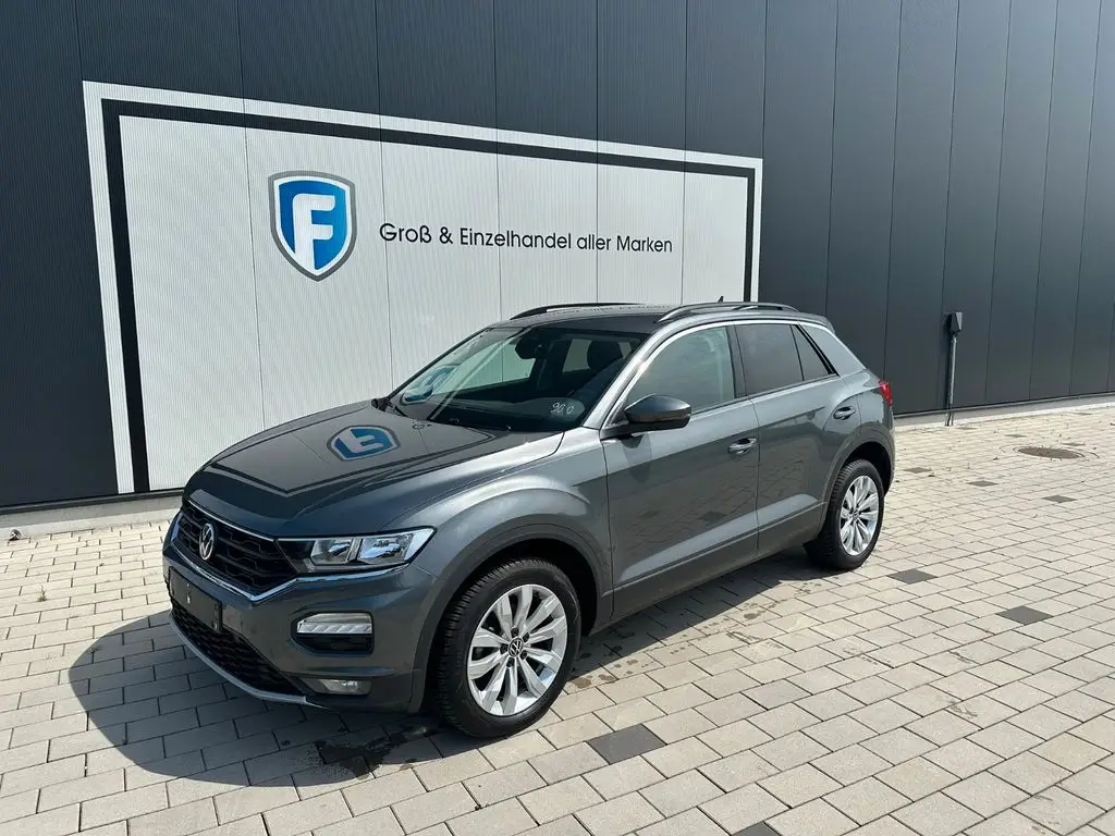 Photo 1 : Volkswagen T-roc 2021 Petrol