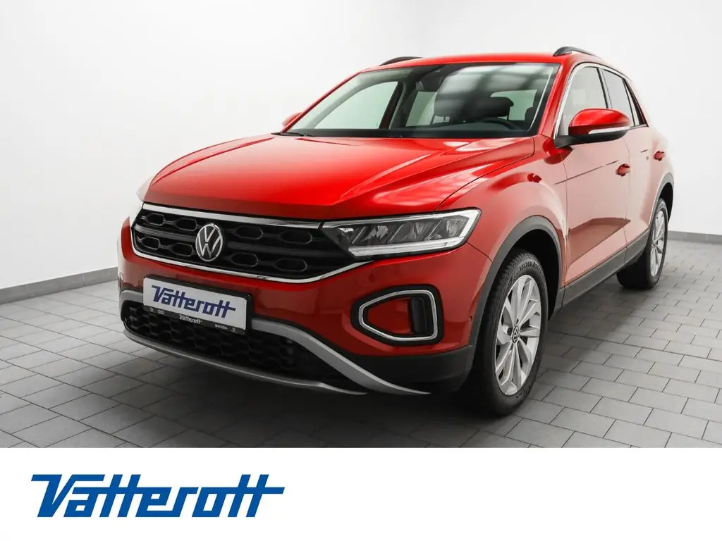 Photo 1 : Volkswagen T-roc 2023 Petrol