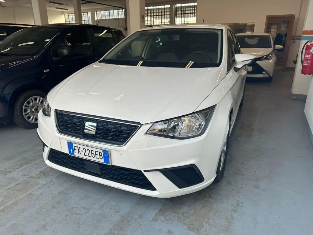 Photo 1 : Seat Ibiza 2017 Essence