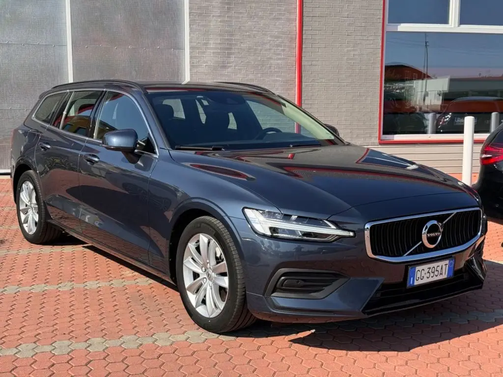 Photo 1 : Volvo V60 2021 Hybride