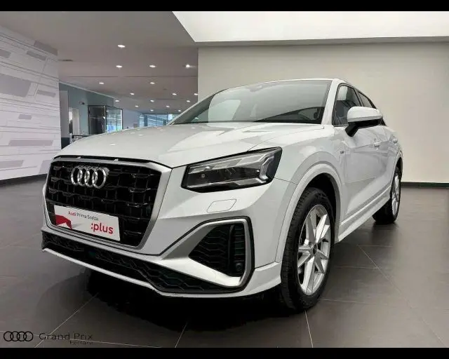 Photo 1 : Audi Q2 2023 Diesel