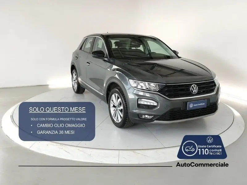 Photo 1 : Volkswagen T-roc 2021 Petrol