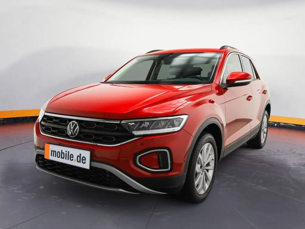 Photo 1 : Volkswagen T-roc 2023 Essence