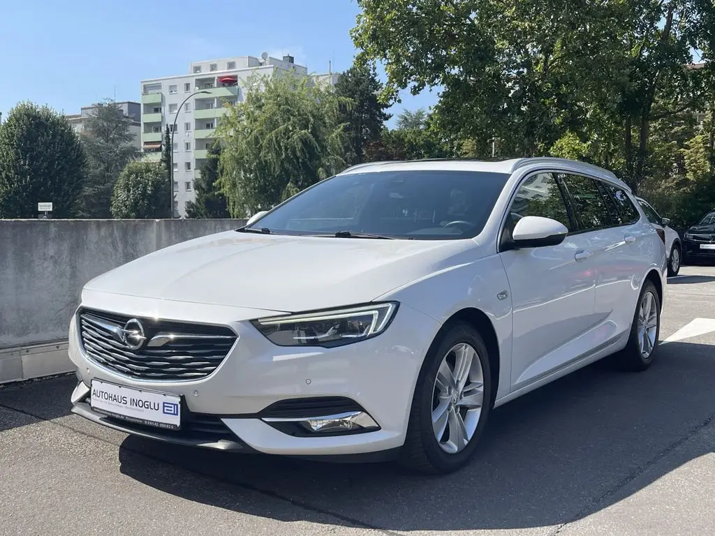 Photo 1 : Opel Insignia 2020 Essence