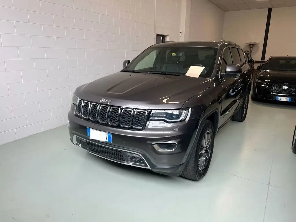 Photo 1 : Jeep Grand Cherokee 2018 Diesel