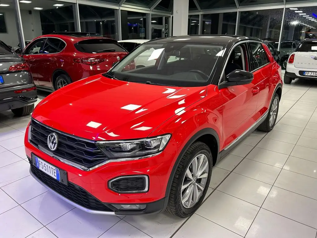 Photo 1 : Volkswagen T-roc 2018 Essence