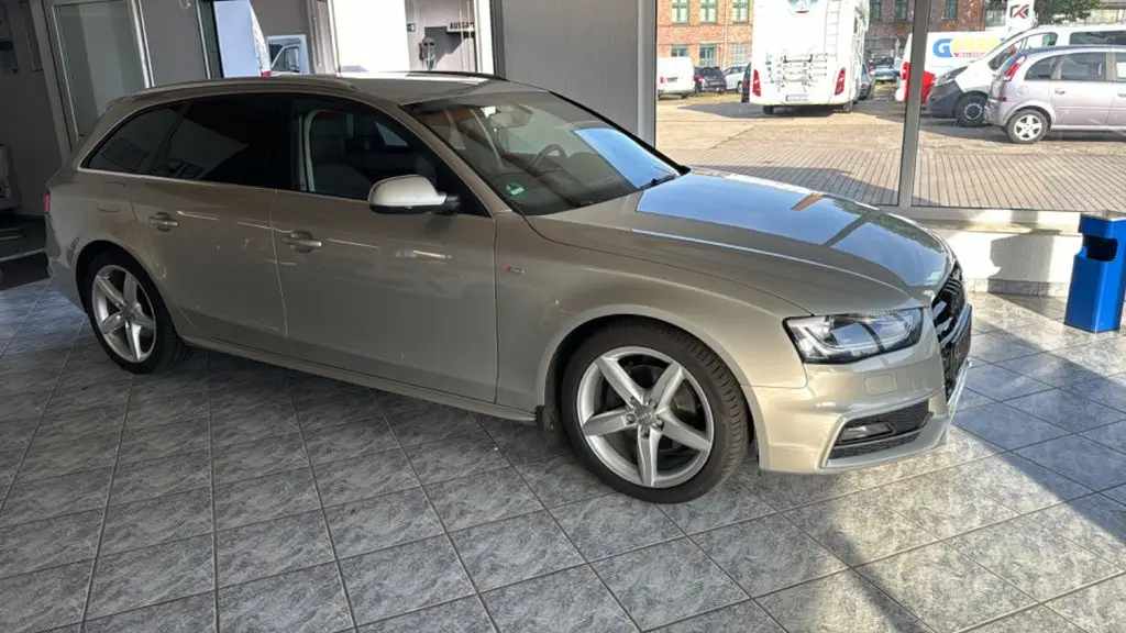 Photo 1 : Audi A4 2015 Diesel