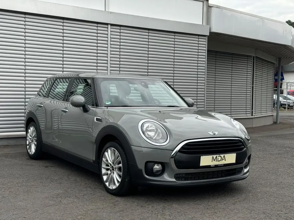 Photo 1 : Mini One 2017 Petrol