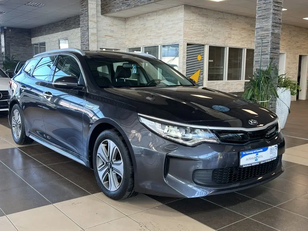 Photo 1 : Kia Optima 2018 Petrol