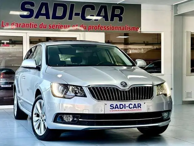 Photo 1 : Skoda Superb 2015 Diesel